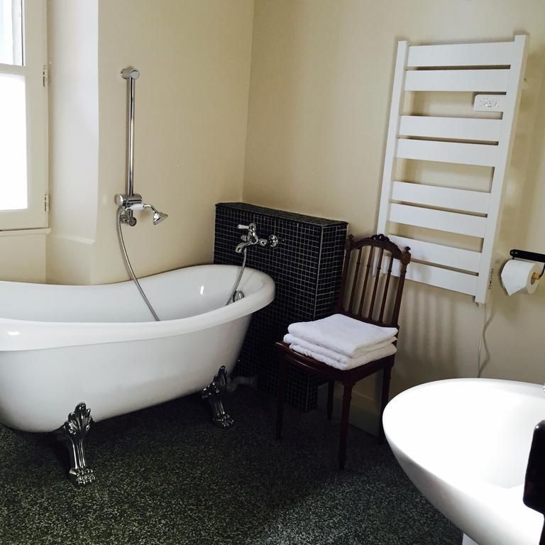 La Petite Cour - Perigueux Bed and Breakfast Εξωτερικό φωτογραφία